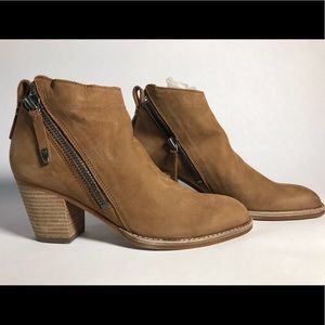 DV Dolce Vita booties Ankle Suede Double Zipper